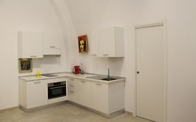 B&B Bianco Apartments